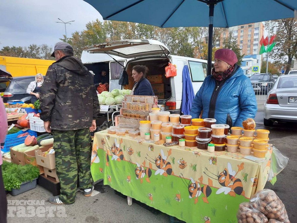 Осенняя ярмарка в Бресте.