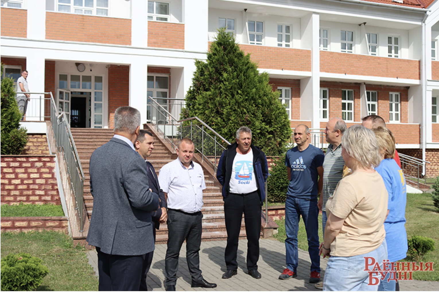 Делегация из Мыщовского района Калужской области прибыла в Пружаны. Фото: budni.by.