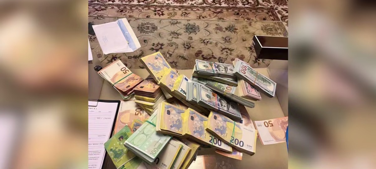 Взятка в Пинске. Скриншот видео МВД