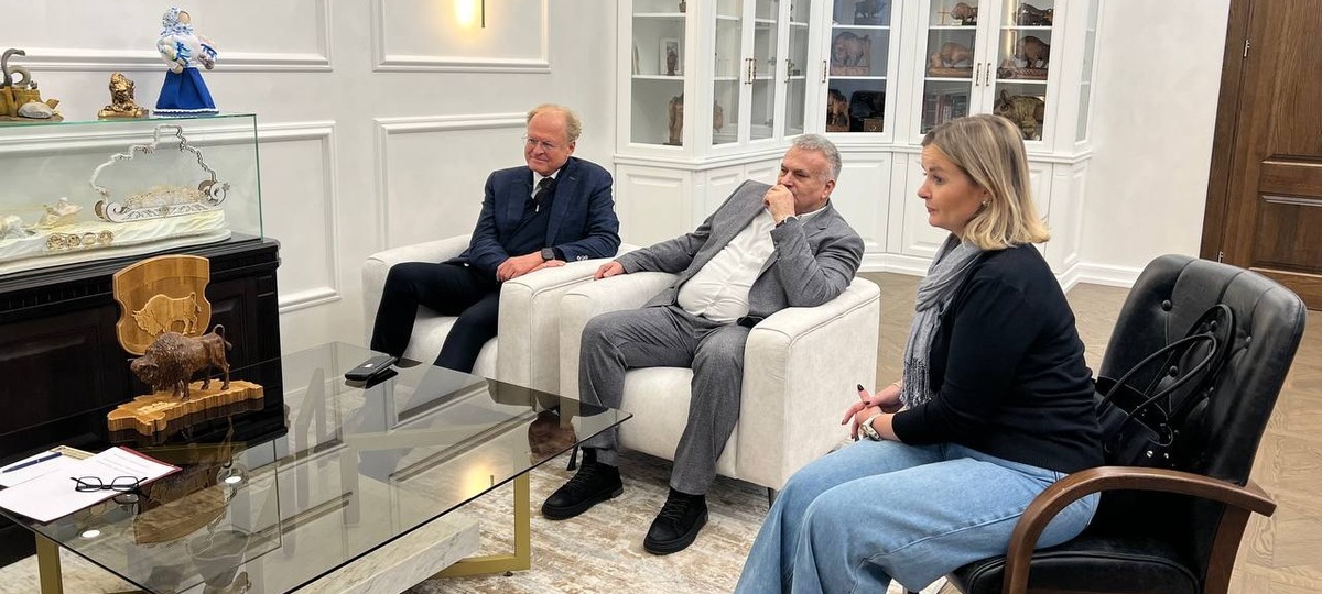 Представители словенской компании Riko на встрече с Петром Пархомчиком. Фото: Брестский облисполком